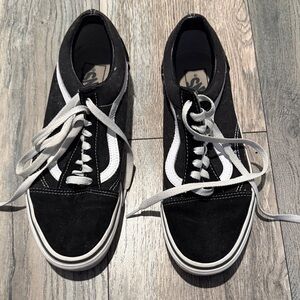Vans Classic Black and White Men's Sneakers